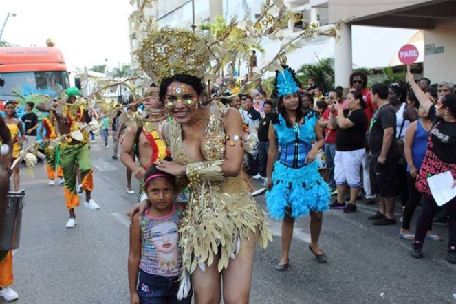 Diane Rodriguez - transgenero - Orgullo Guayaquil - Gay pride Guayaquil - Orgullo LGBT Gay Ecuador Guayaquil 2015 - Orgullo y Diversidad Sexual (199)
