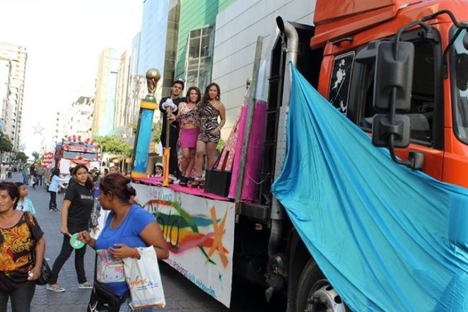 Orgullo Guayaquil - Gay pride Guayaquil - Orgullo LGBT Gay Ecuador Guayaquil 2015 - Asociación Silueta X 1